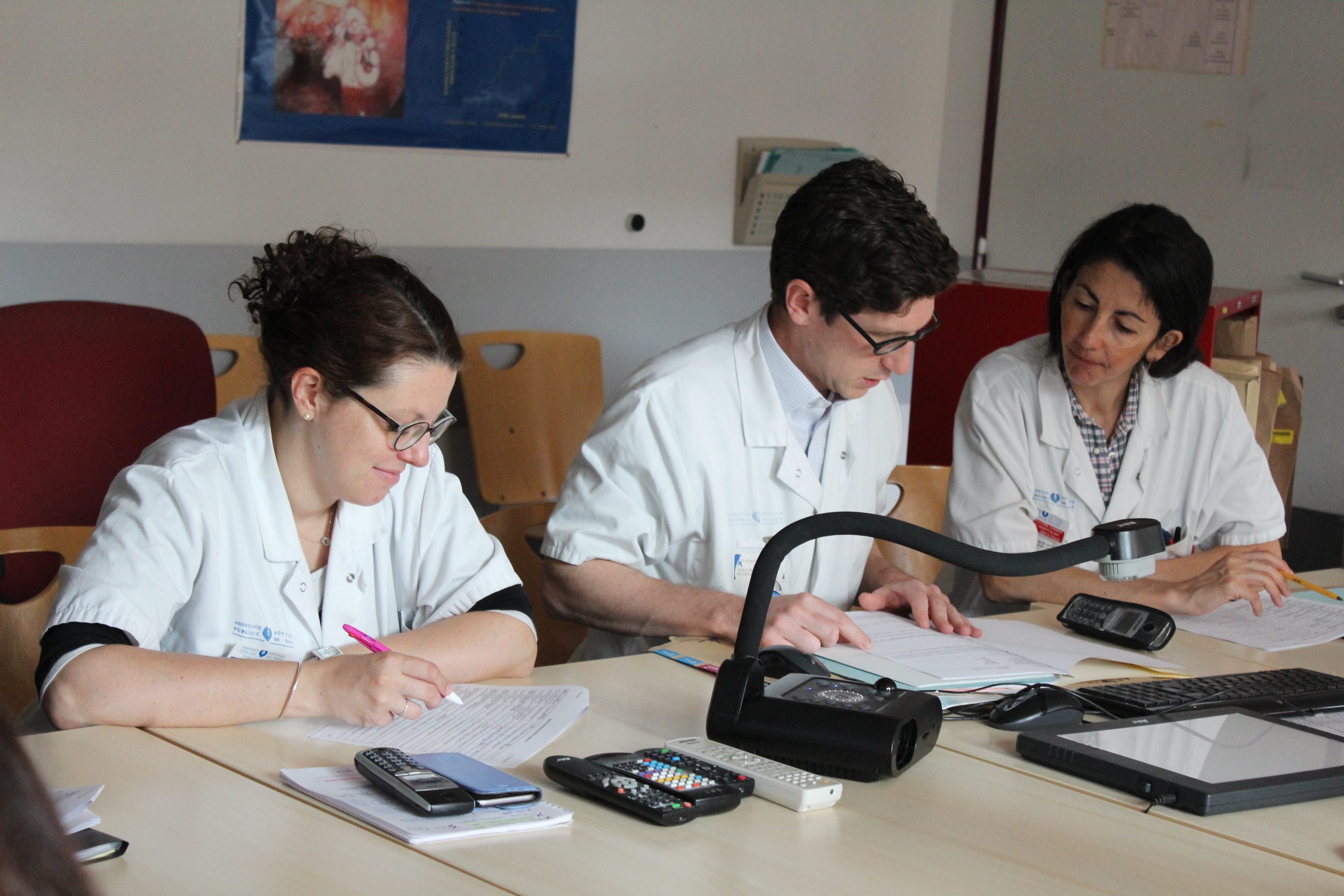 Page 10 (n°21) - Dr Koskas + Cadre + Infirmière ++