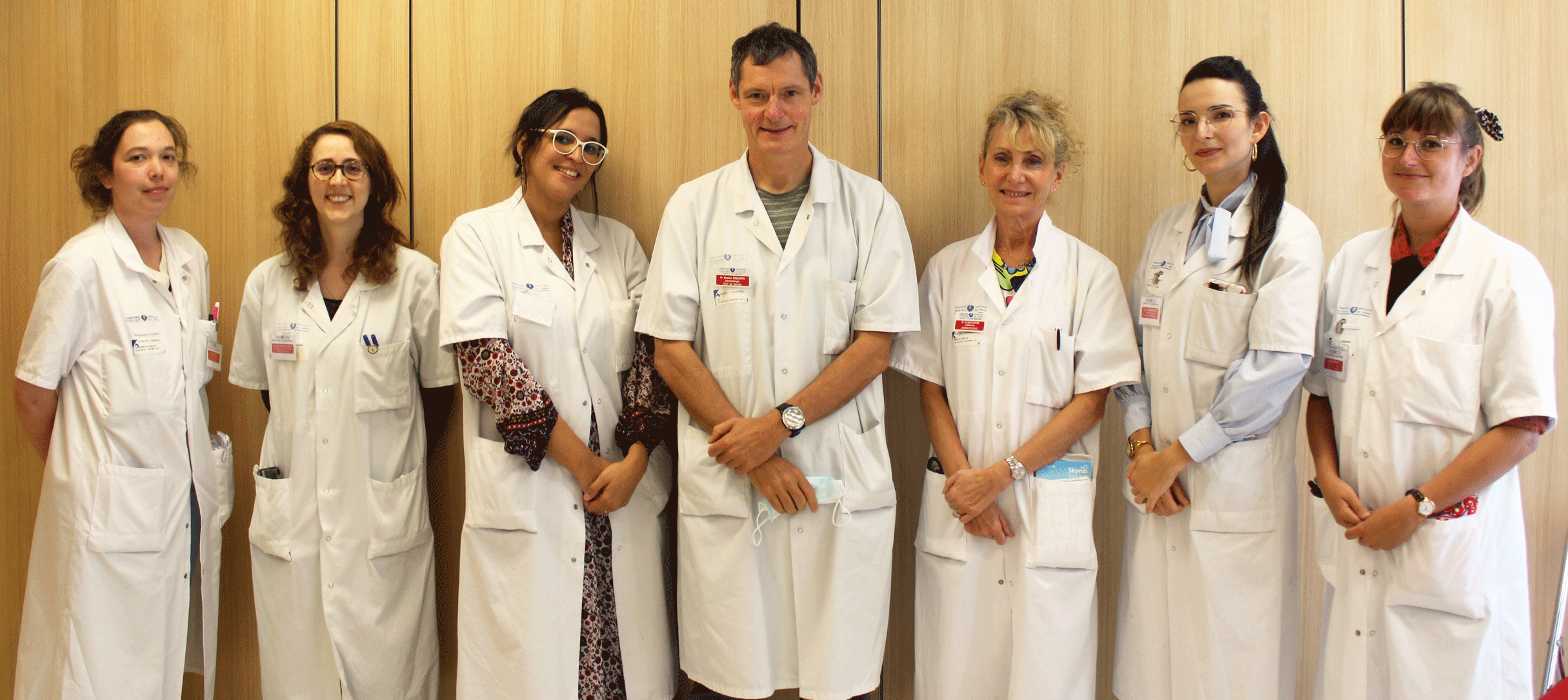 Photo-équipe-médiacle-maladies-bulleuses-auto-immunes